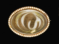 Victorian mourning brooch 19th century Late design with styled hair