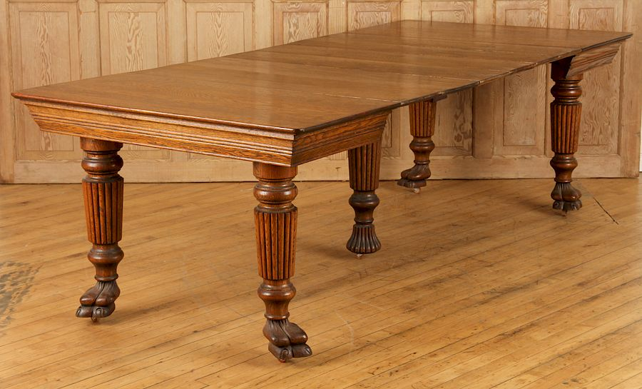 CARVED OAK DINING TABLE BALUSTER LEGS CAMEL FEET A carved