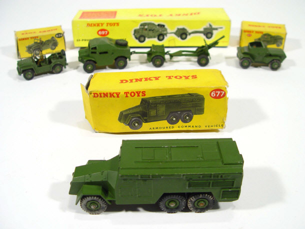 Four boxed Dinky toys military vehicles 25lb field guns set