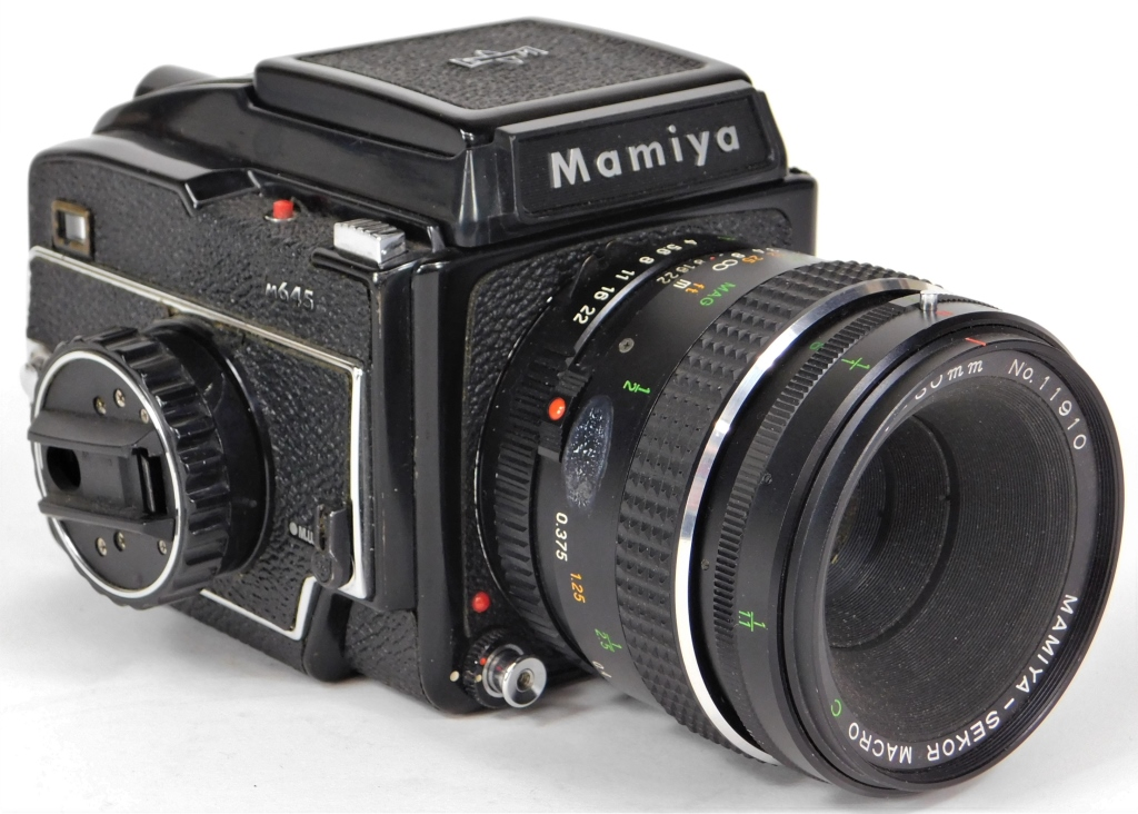 MAMIYA M645 SLR CAMERA Mamiya M645 SLR camera for 120