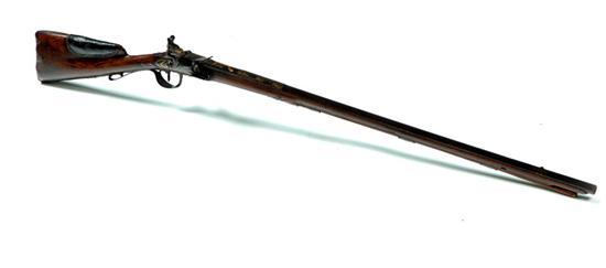 FLINTLOCK FOWLER WITH GOLD INLAY France 18th century Relief carved