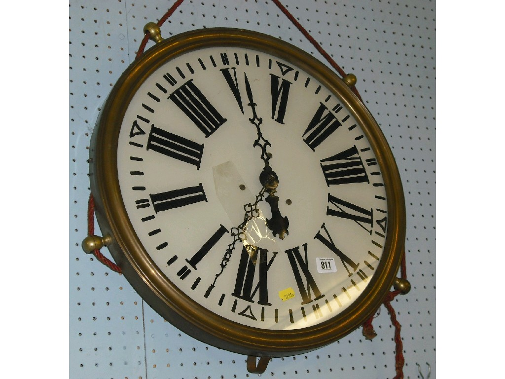 Circular wall timepiece with A frame cylinder movement and a