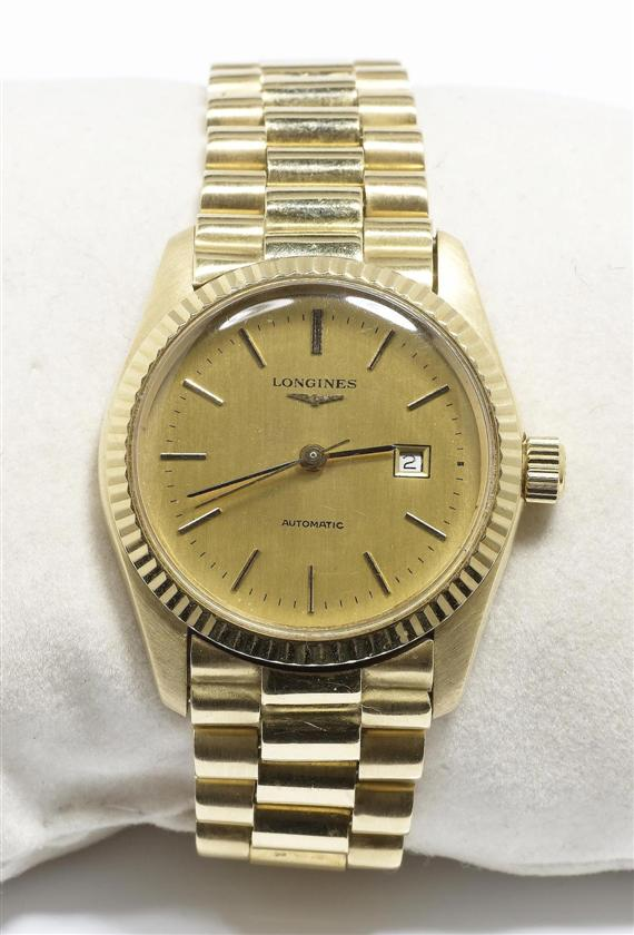 A LADY S WRISTWATCH AUTOMATIC LONGINES 1970 s Yellow gold