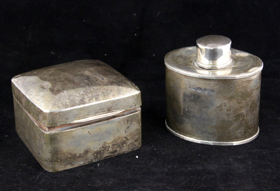 A silver tea caddy of oval form Birmingham 1893 9cm