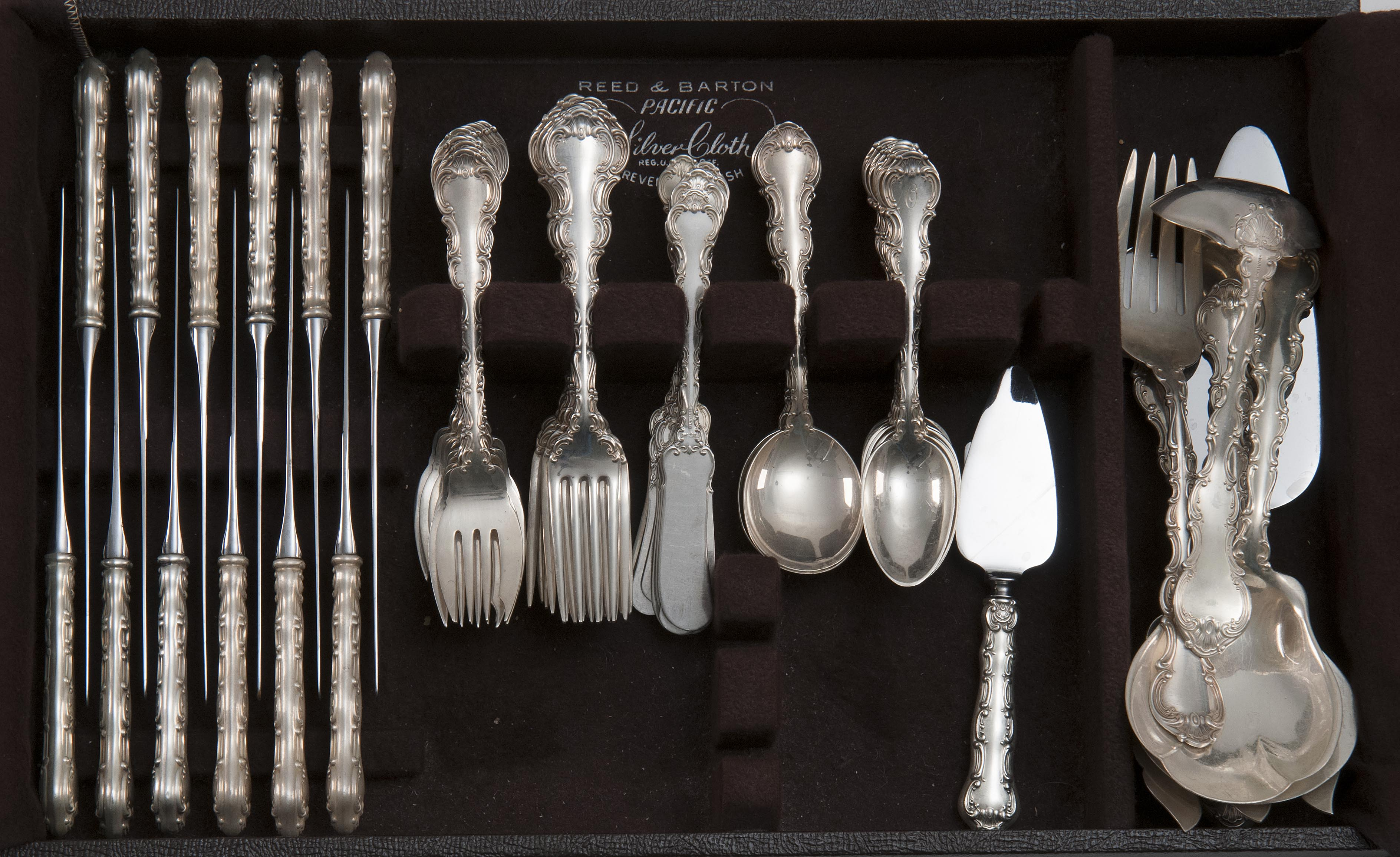 GORHAM STERLING SILVER PARTIAL FLATWARE SERVICE In the Strasbourg pattern