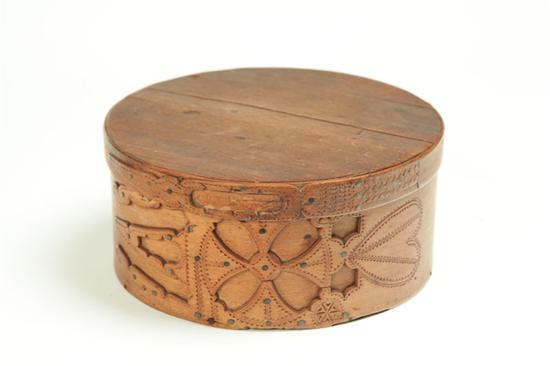 SAILOR S BOX American 19th century maple and pine Bentwood