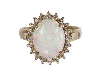 Opal diamond and 18k yellow gold ring Opal diamond and