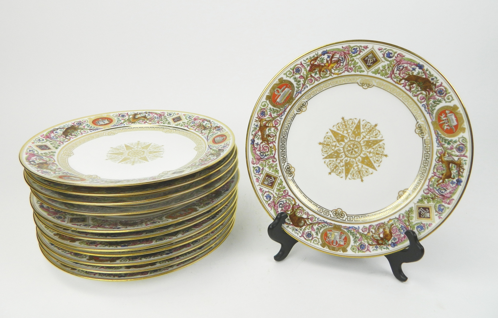 Set of 12 Sevres porcelain plates Chateau de F Bleau