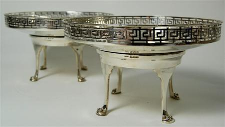 A pair of bon bon dishes and stands Birmingham 1910
