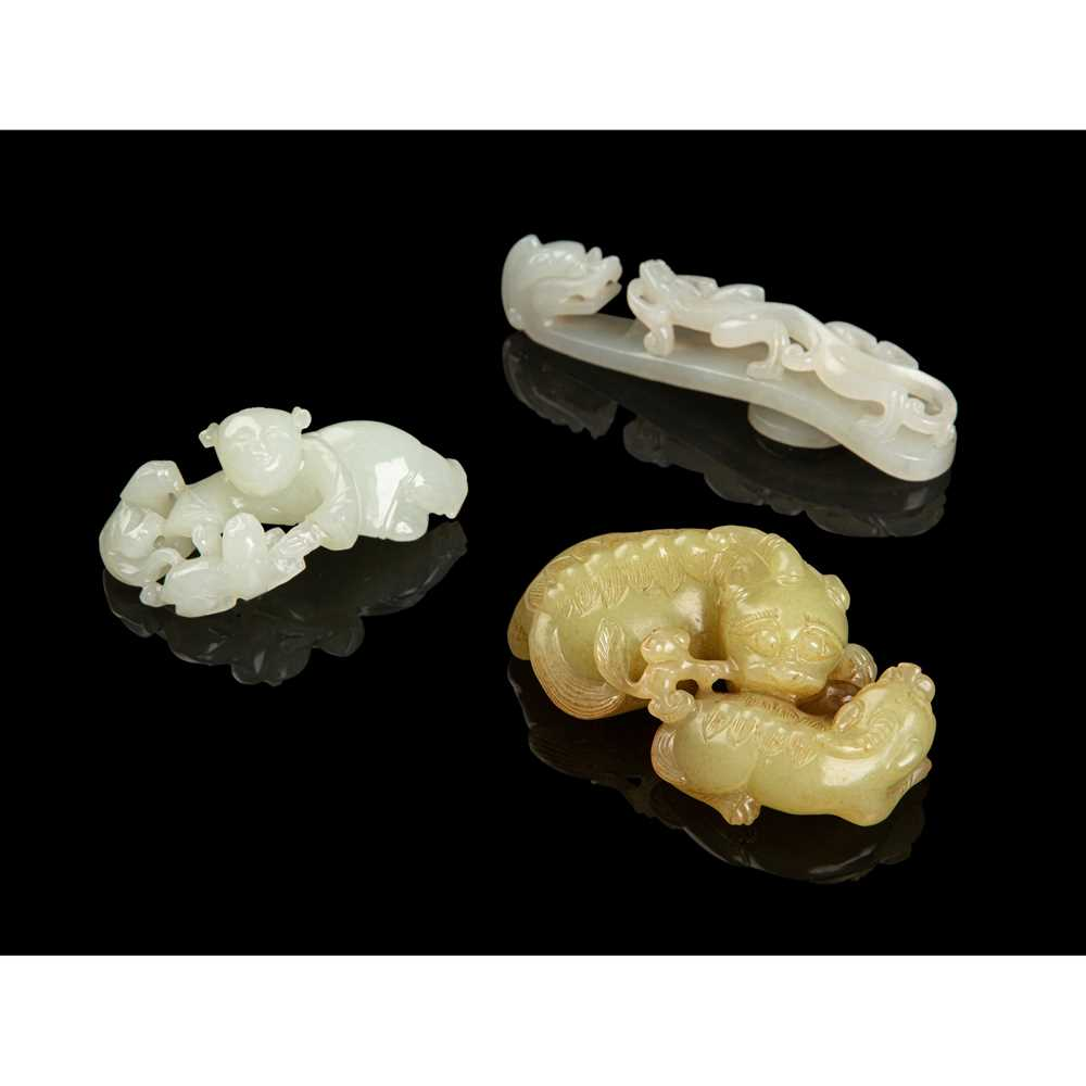 COLLECTION OF THREE JADE CARVINGS 19TH 20TH CENTURY comprising a