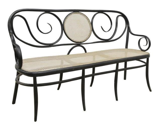 Viennese bentwood bench in the manner of Thonet early 20th