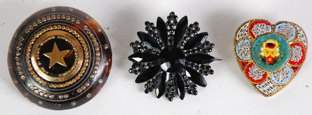 ANTIQUE PIQUE WORK TARG BROOCH the domed circular tortoiseshell having