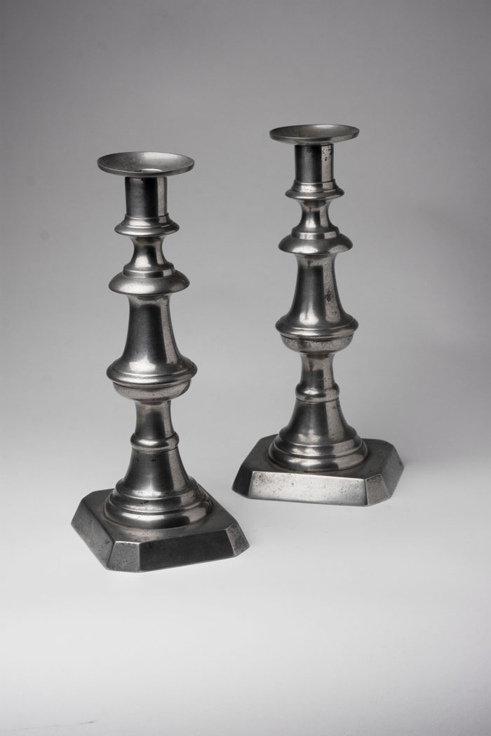 PAIR OF PEWTER CANDLESTICKS ENGLAND CIRCA 1830 1870 Slush cast