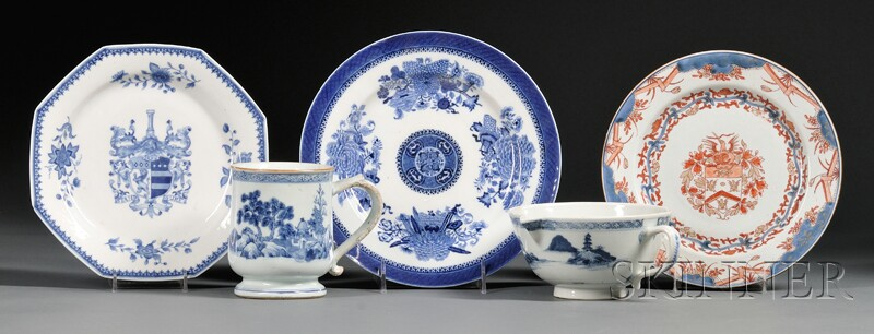 Five Assorted Chinese Export Porcelain Table Items late 18th early