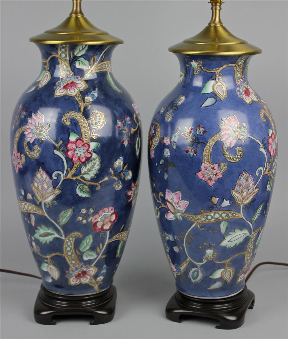 PAIR OF ASIAN STYLE FLORAL DECORATED VASE FORM TABLE LAMPS