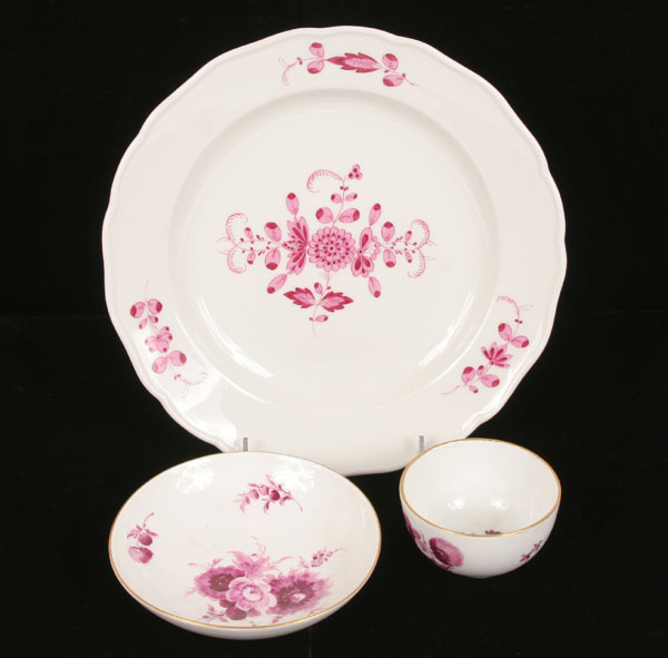 Lot of 3 Meissen porcelain table articles including an early