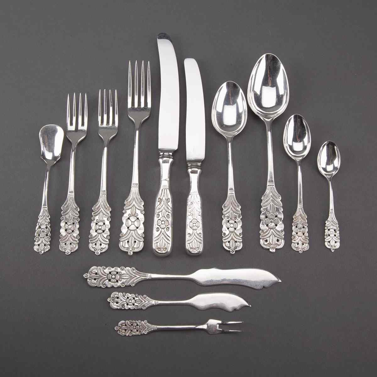 Peruvian Silver Flatware Service Arias mid 20th century comprising three