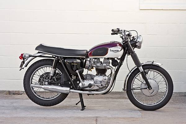 1967 Triumph 650cc T120R BonnevilleEngine no T120RDU45731 In 1954 a