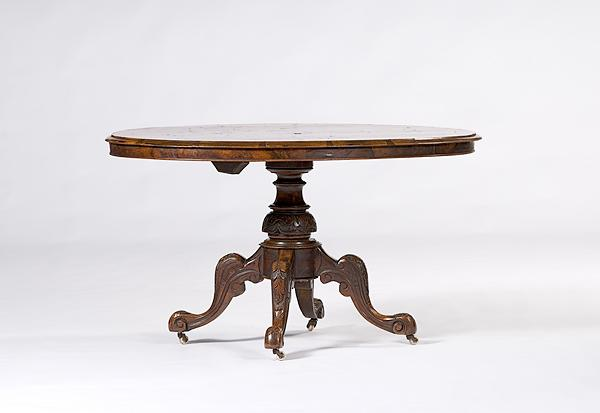 EDWARDIAN BREAKFAST TABLE English ca 1840 1850 in highly figured
