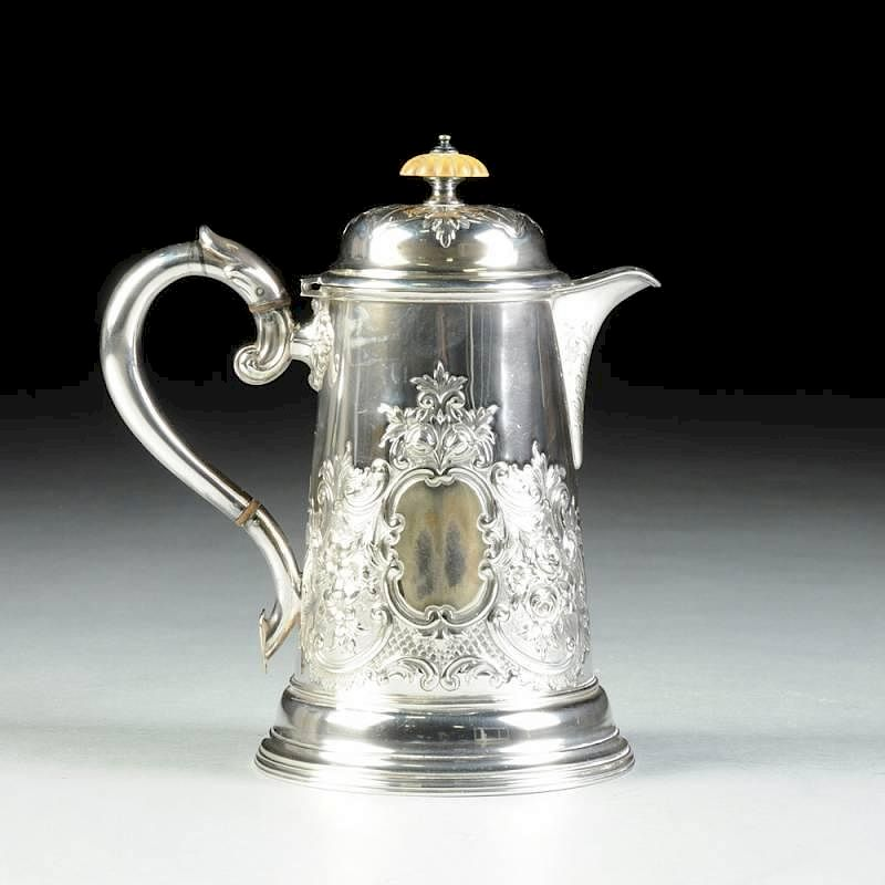 A VICTORIAN SILVER PLATED HOT WATER JUG WITH LID SHEFFIELD