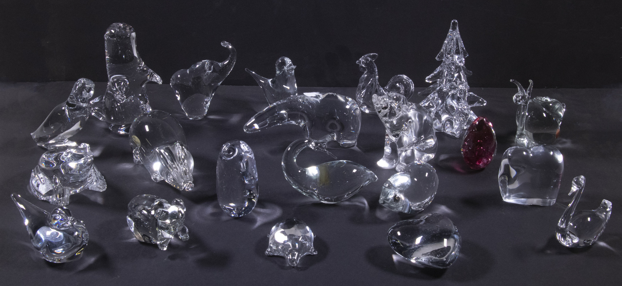 ART GLASS ANIMAL PAPERWEIGHT COLLECTION Lot of 24 Glass Paperweight