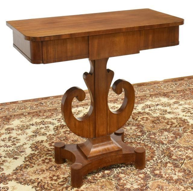 Danish mahogany pedestal table early 20th c having a shaped