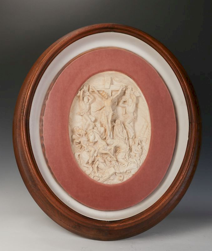 A VICTORIAN SHADOWBOX CAST PLAQUE OF CRUCIFIXION A cast plaster
