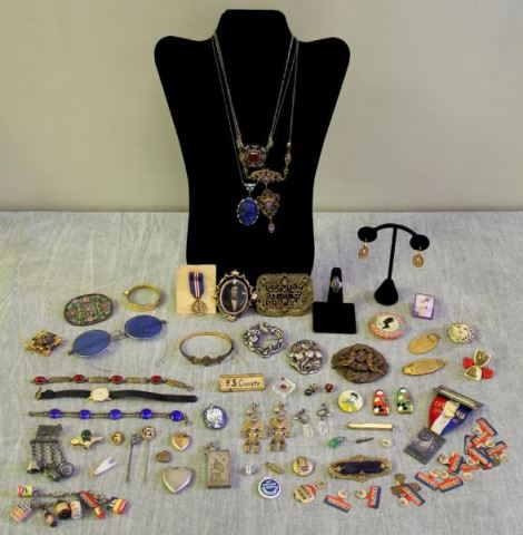 JEWELRY Unusual and Interesting Jewelry Grouping Includes a 14kt gold