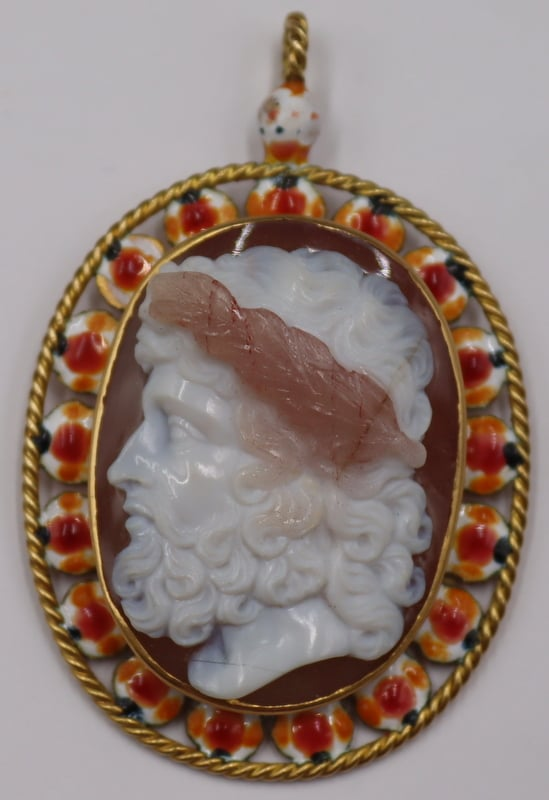JEWELRY 18KT GOLD AND ENAMEL CAMEO OF ZEUS Carved cameo
