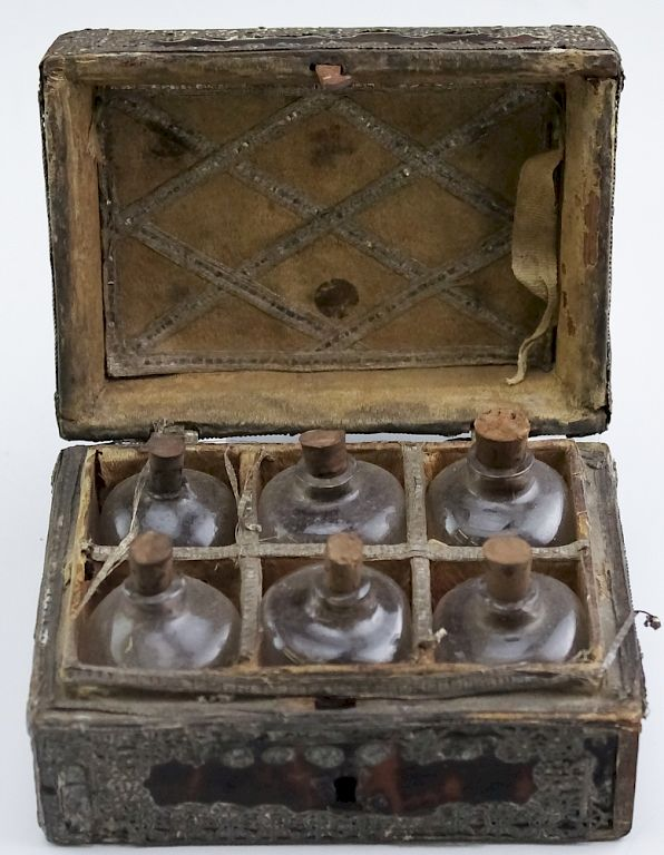Antique Blown Glass Perfume Box w 6 Bottles Antique perfumery