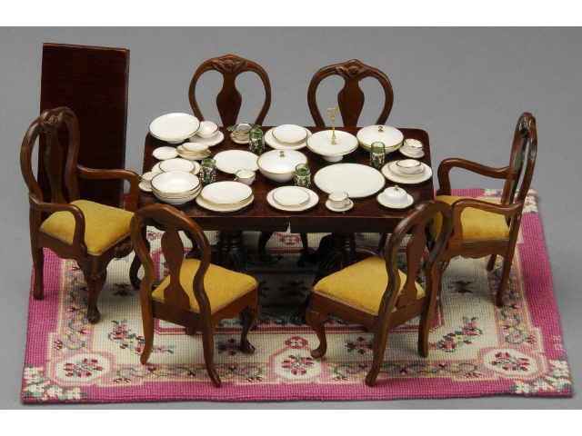 Marie Friedman Porcelain Dinner Service MN An elegant porcelain dinner