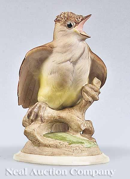 A Boehm Porcelain Bird Figure Baby Crested Fly Catcher c