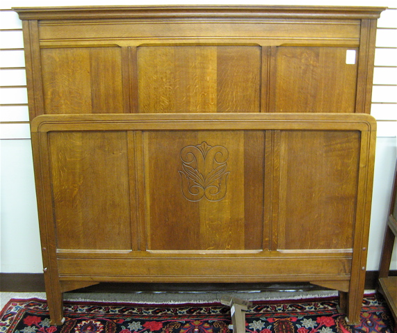 OAK BED AND NIGHTSTAND SET Belgian early 20th century The