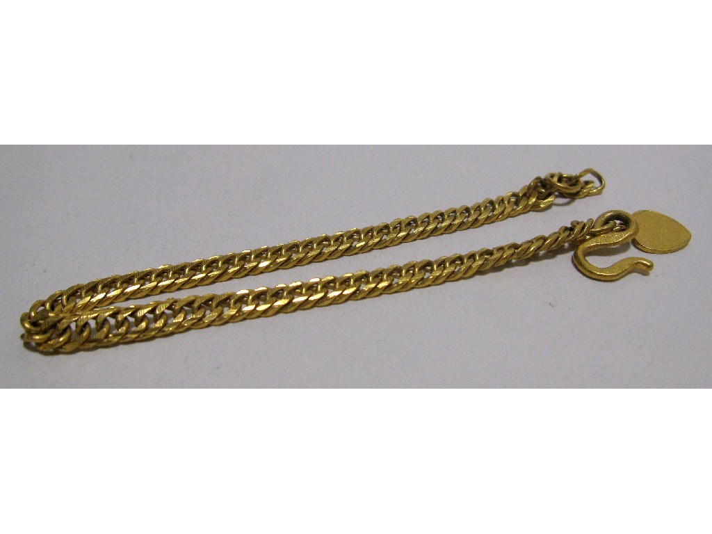 Twenty four carat gold flat curb link bracelet Approx 11