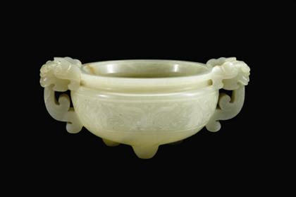 Fine Chinese white jade censer qianlong period Translucent white light