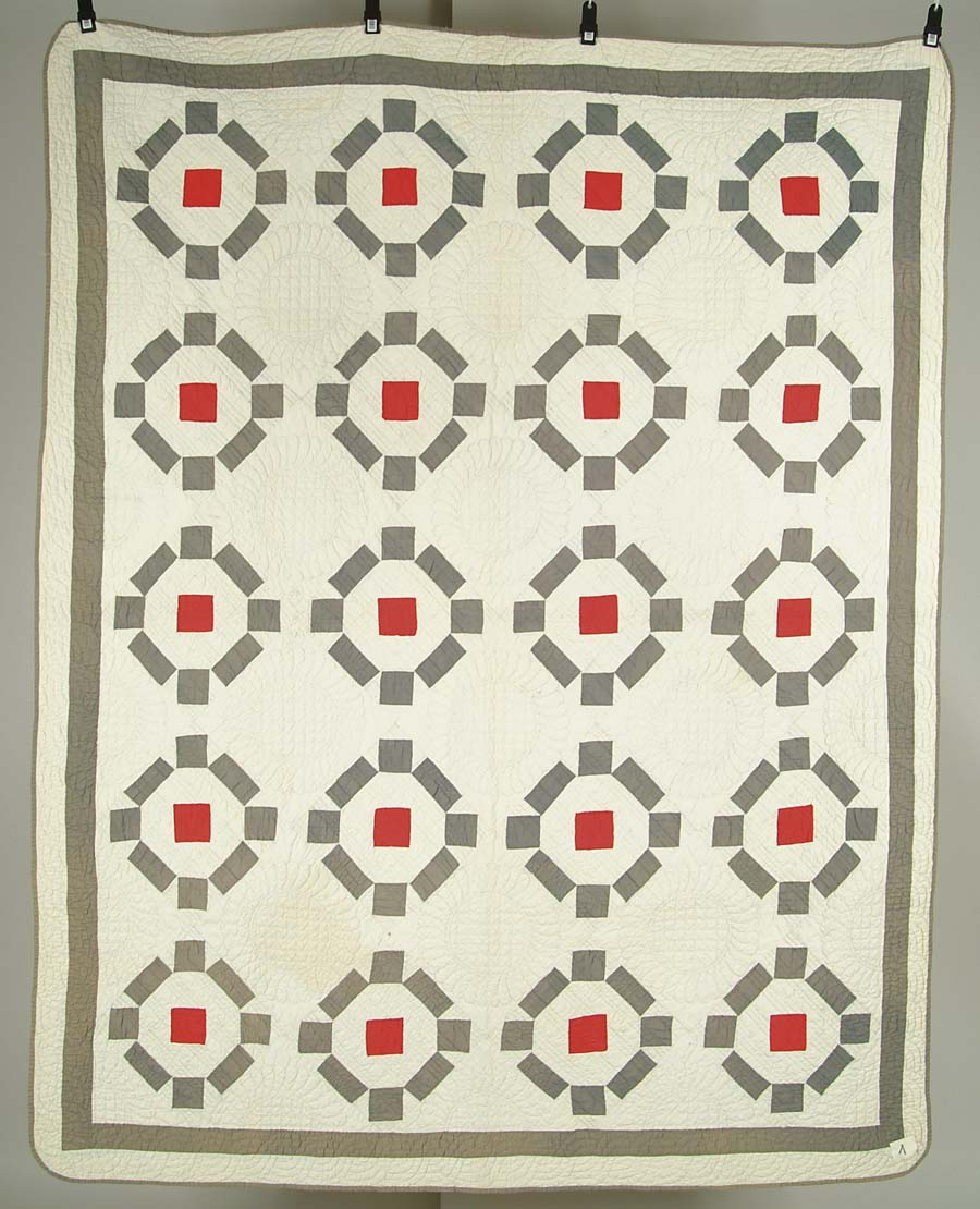 QUILT PIECED QUILT JOHNNY ROUND THE CORNER Gray red and