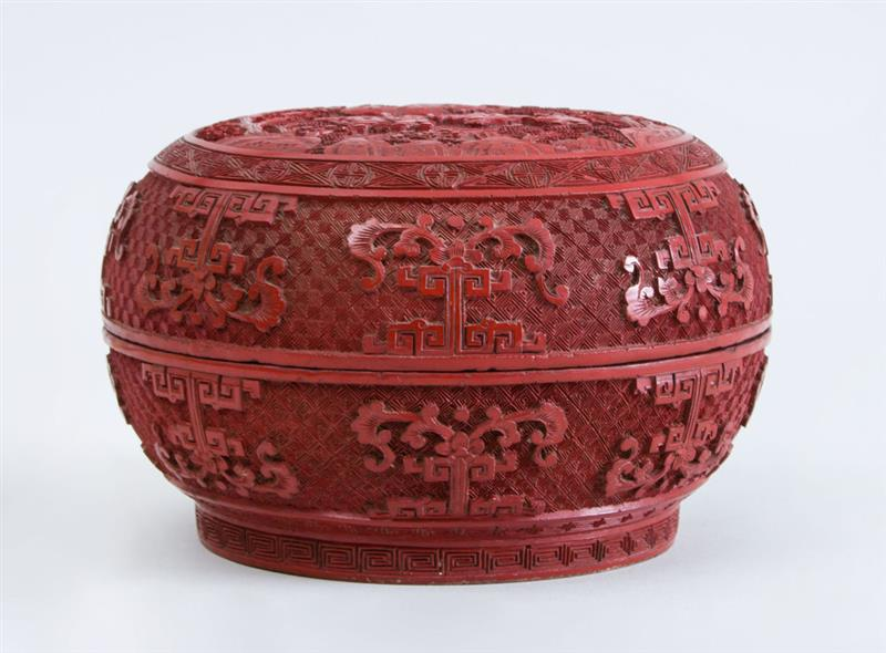 CHINESE CARVED CINNABAR LACQUER CUSHION FORM BOX AND COVER 4