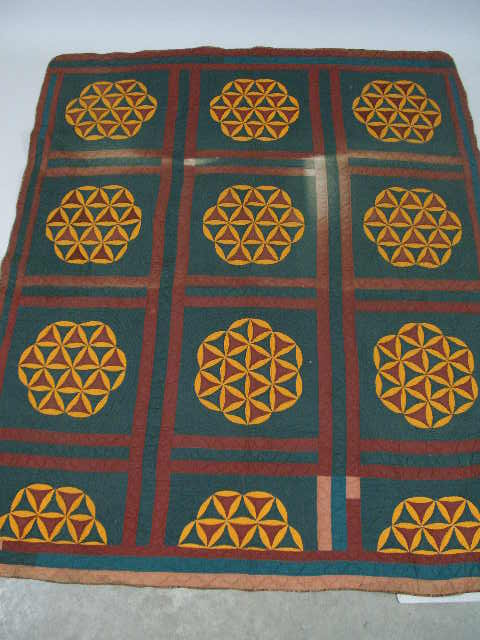 NC Hand Stitched Quilt Late 19th c nine complete roundel