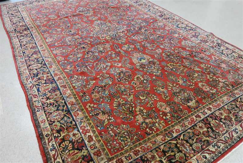 SEMI ANTIQUE PERSIAN SAROUK CARPET Markazi Province northwest Iran hand