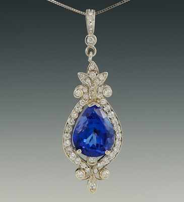 A Lades Diamond and Tanzanite Pendant 18k white gold pendant
