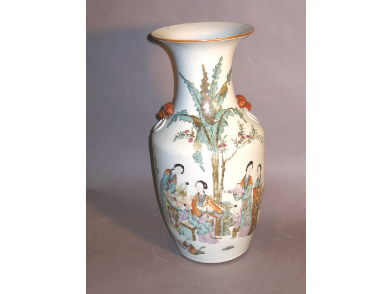 LATE QING DYNASTY CHINESE TALL BEAKER VASE The late 19th