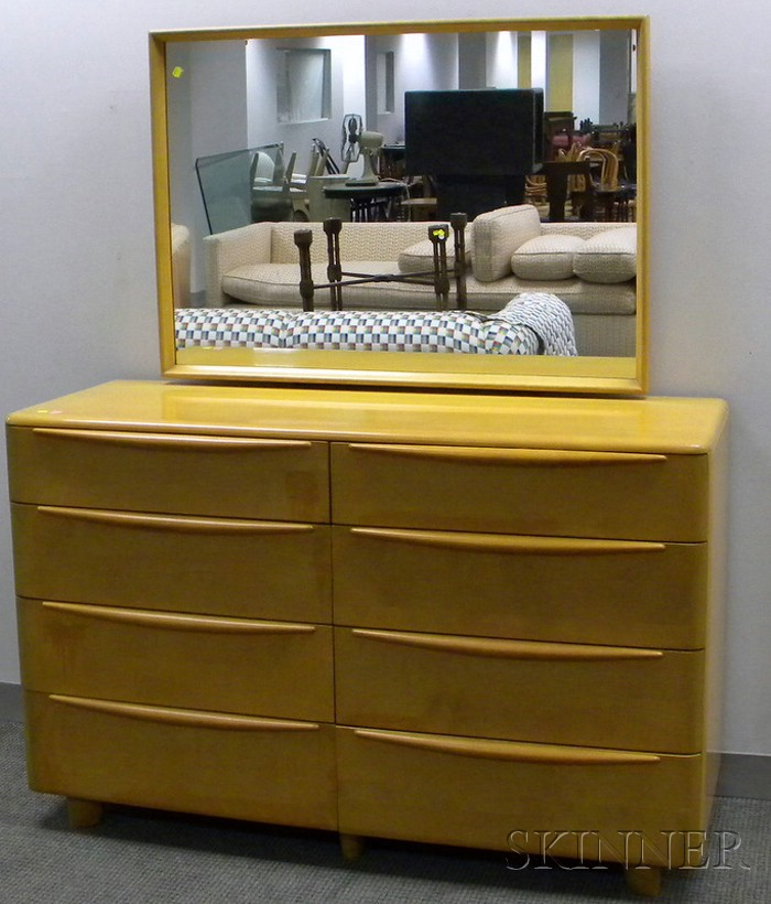 Heywood Wakefield Maple Double Dresser with Mirror with eight drawers