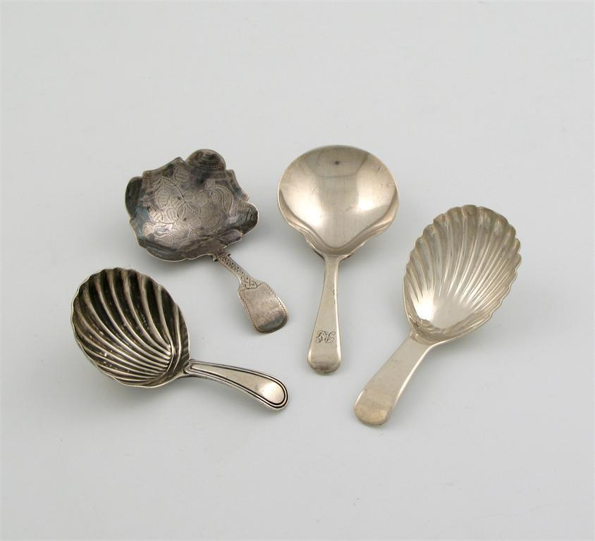 A George III silver old English Thread pattern caddy spoon