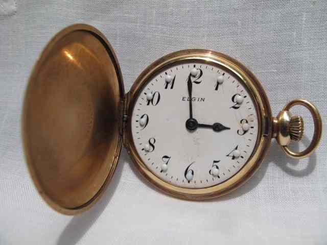 Size 16 Arabic numeral dial with white enamel jewels over