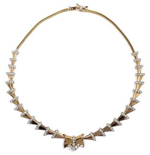 GOLD AND BRILLIANT CUT DIAMOND NECKLACE ca 1940 Pink gold