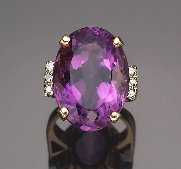 An amethyst and diamond ring estimated amethyst weight 17 75
