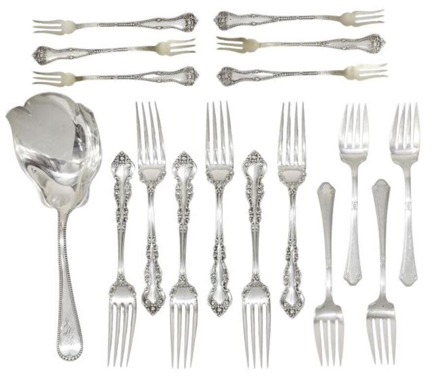 lot of 17 American sterling silver flatware highlights include 1