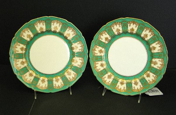 A set of ten Royal Doulton bone china dinner plates