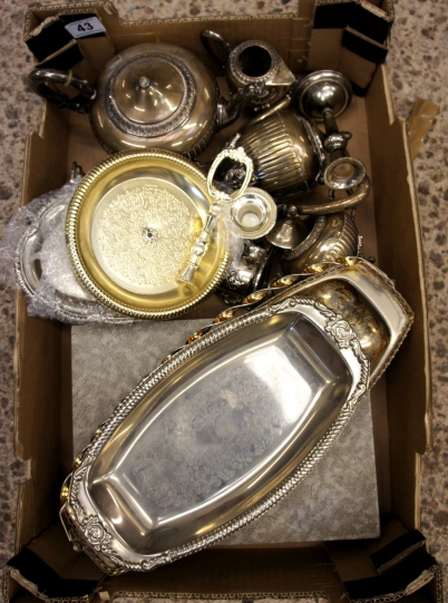 A collection of silver plated items to include Tea and