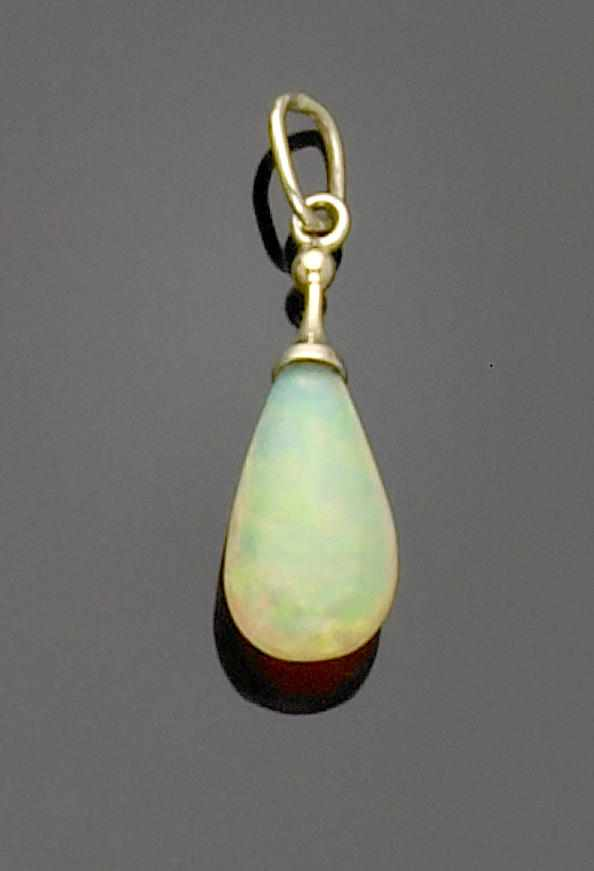 Crystal Opal Pendant Wello Ethiopia A pretty tear drop shaped